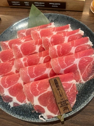 Kurobuta Blade Shoulder Set (upsized)