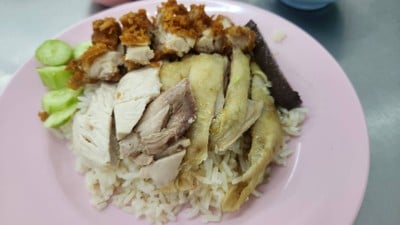 ข้าวมันไก่ผสม