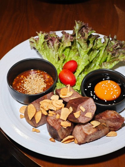 อาหาร หรือ เครื่องดื่ม