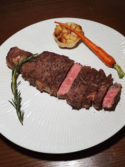 อาหาร หรือ เครื่องดื่ม