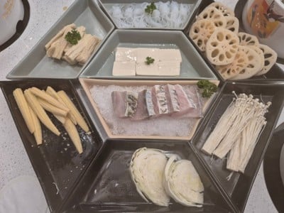 อาหาร หรือ เครื่องดื่ม