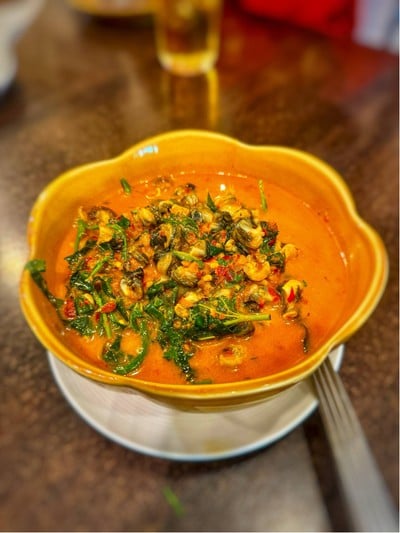 แกงคั่วหอยขม