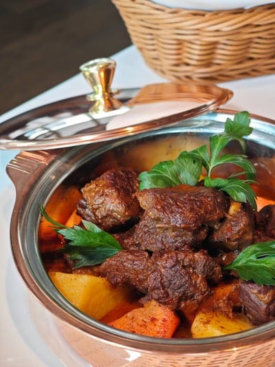 อาหาร หรือ เครื่องดื่ม