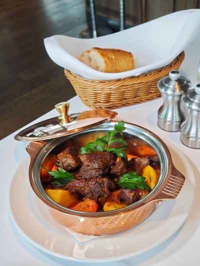 อาหาร หรือ เครื่องดื่ม