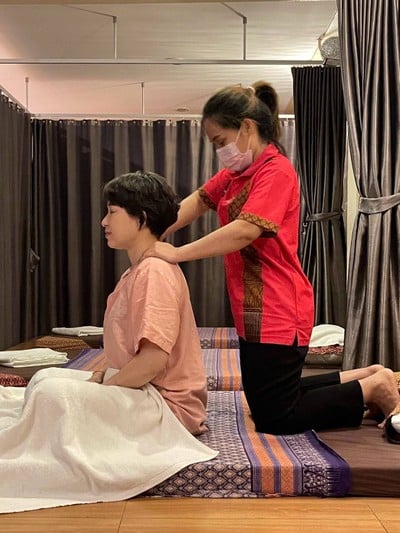 ร้านนวดสะบายดี Massage & Nails