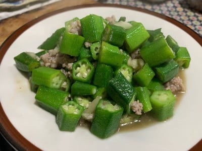 วิธีทำ กระเจี้ยบผัดหมูสับ วิธีทำ กระเจี้ยบผัดหมูสับ