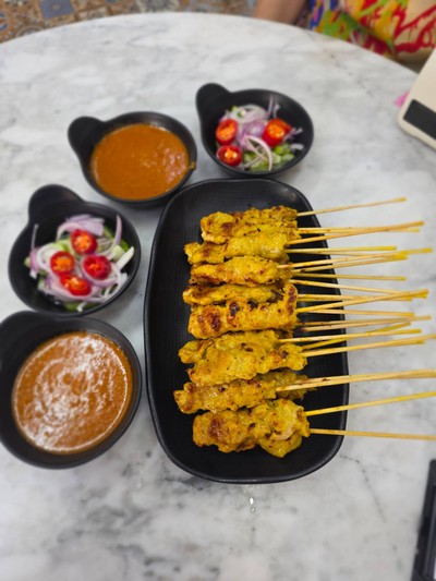 หมูสะเต๊ะ 25 ไม้