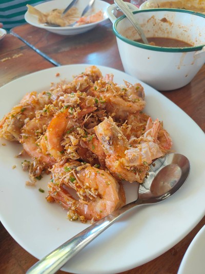 กุ้งผัดพริกเกลือ