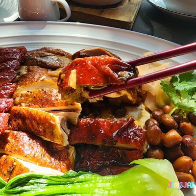 สามเซียน BBQ Combo (หมูแดง เป็ดย่าง ไก่ซีอิ๊ว)