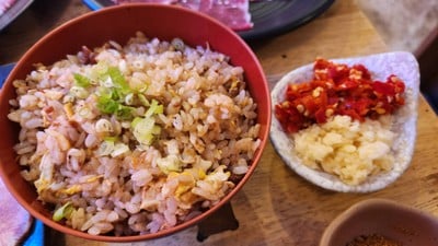 ข้าวผัดกระเทียม