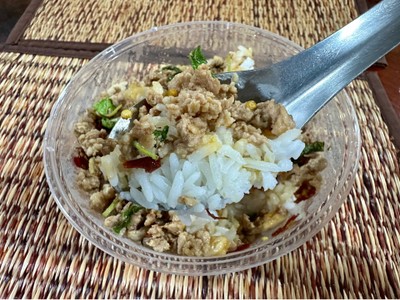 กะเพราหมูสับ