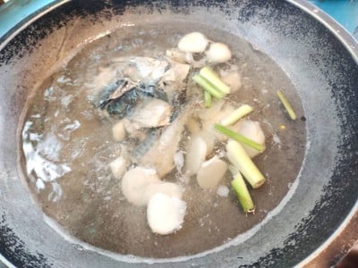 วิธีทำ ต้มยำน้ำใสปลาซาบะ