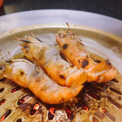 Moo Hub บุฟเฟ่ต์หมูกระทะพรีเมียม กุ้งแม่น้ำเติมได้ไม่อั้น