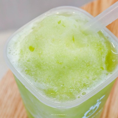 ร้าน “Charmony Fruit Tea & Cafe” คาเฟ่มู้ดดีย่านรัชดา