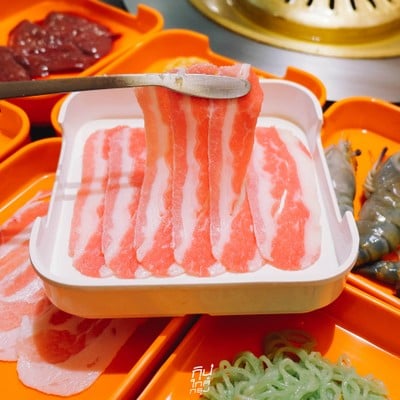 Moo Hub บุฟเฟ่ต์หมูกระทะพรีเมียม กุ้งแม่น้ำเติมได้ไม่อั้น