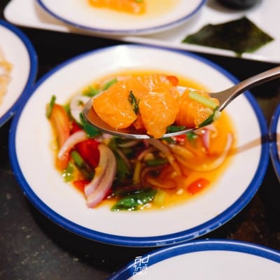 Moo Hub บุฟเฟ่ต์หมูกระทะพรีเมียม กุ้งแม่น้ำเติมได้ไม่อั้น