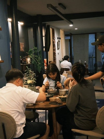 ในบ้าน in the haus. นครพนม