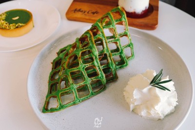 Adia's Cafe, Matcha & Brew คาเฟ่มินินอลน่ารักเอาใจสายมัทฉะ