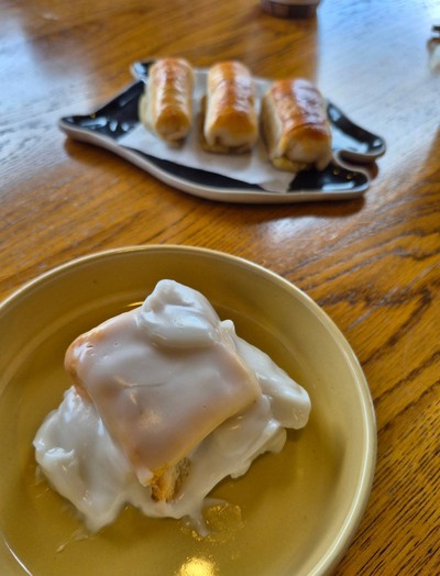 ขนมปังครีมมะพร้าวอ่อน