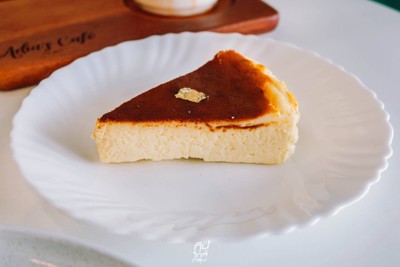 Adia's Cafe, Matcha & Brew คาเฟ่มินินอลน่ารักเอาใจสายมัทฉะ