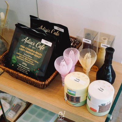 Adia's Cafe, Matcha & Brew คาเฟ่มินินอลน่ารักเอาใจสายมัทฉะ