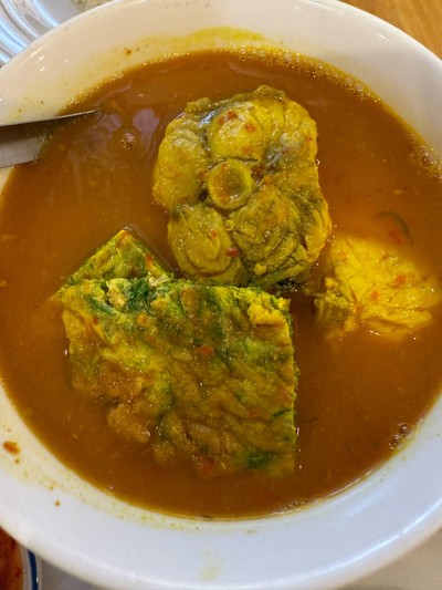 แกงส้มปลากระพง