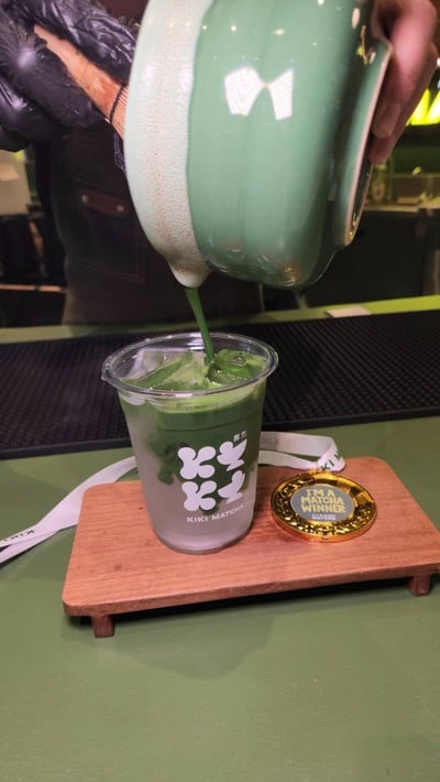 อาหาร หรือ เครื่องดื่ม