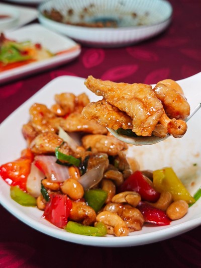 อาหาร หรือ เครื่องดื่ม