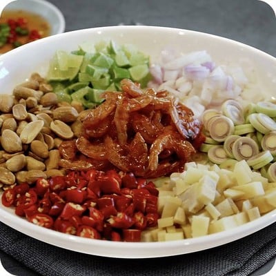 อาหาร หรือ เครื่องดื่ม