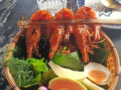 ข้าวผัดโรงรส