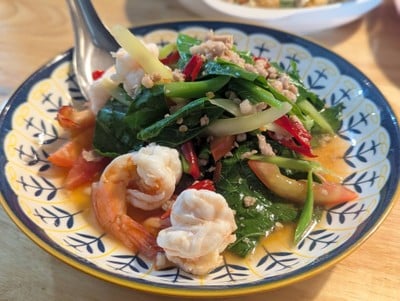 ยำคะน้า