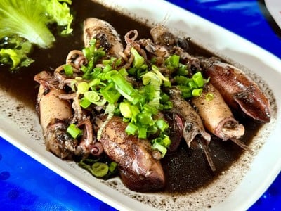 หมึกผัดน้ำดำ