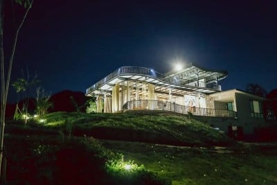 แนะนำ รีสอร์ทสำหรับคู่รัก กาญจนบุรี โอบกอดด้วยขุนเขา สายน้ำ