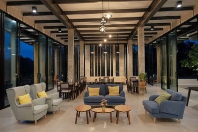 แนะนำ รีสอร์ทสำหรับคู่รัก กาญจนบุรี โอบกอดด้วยขุนเขา สายน้ำ