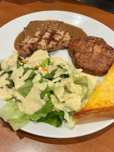 สเต็กหมูพริกไทยดำ+พอร์ค ลอยน์