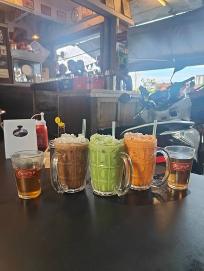 อาหาร หรือ เครื่องดื่ม