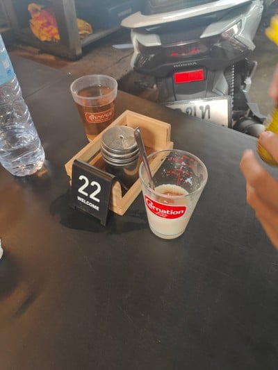 อาหาร หรือ เครื่องดื่ม