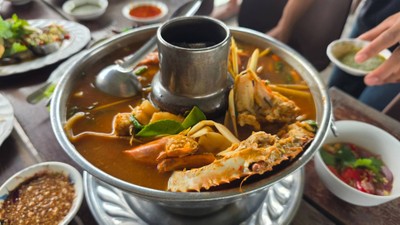 แกงส้มปูไข่ (ไซต์ 2 ขีด)