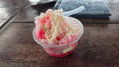 น้ำแข็งใส่ ขนมปัง