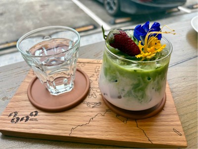 Iced Matcha Strawberry