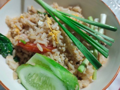 ข้าวผัดหมู