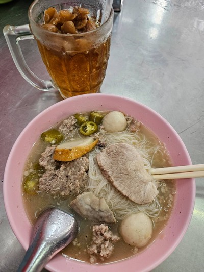 ก๋วยเตี๋ยวหมูน้ำใส