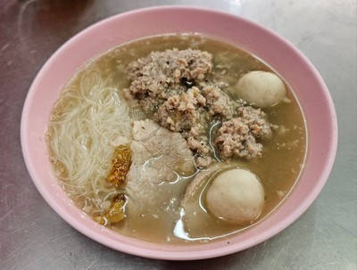 ก๋วยเตี๋ยวหมูน้ำใส