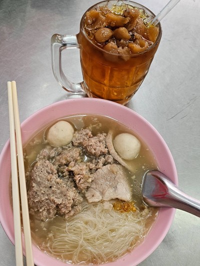 ก๋วยเตี๋ยวหมูน้ำใส