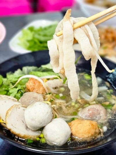ก๋วยเตี๋ยวน้ำใส