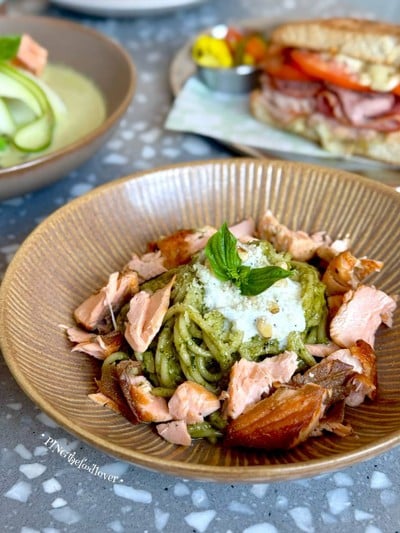 อาหาร หรือ เครื่องดื่ม