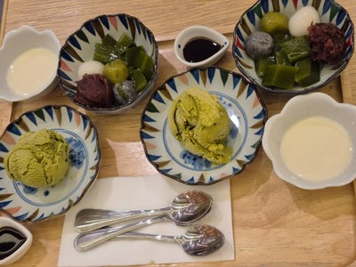 ไอศครีมในน้ำเต้าหู้