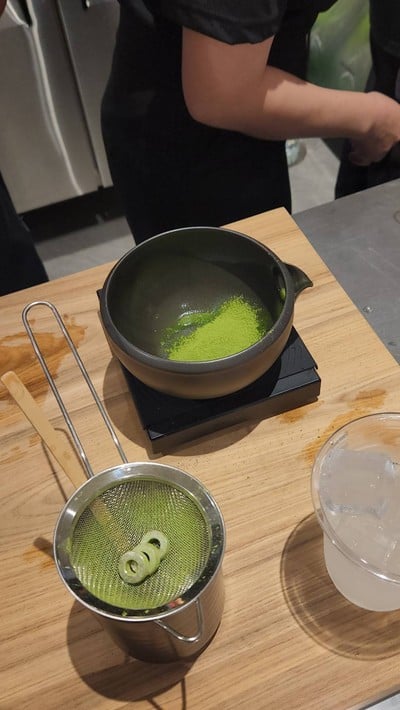 อาหาร หรือ เครื่องดื่ม