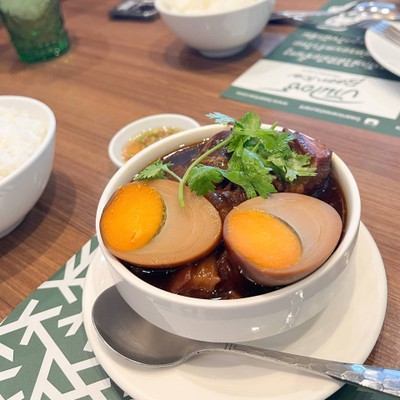 อาหาร หรือ เครื่องดื่ม