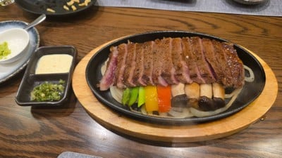 เนื้อกะทะร้อน